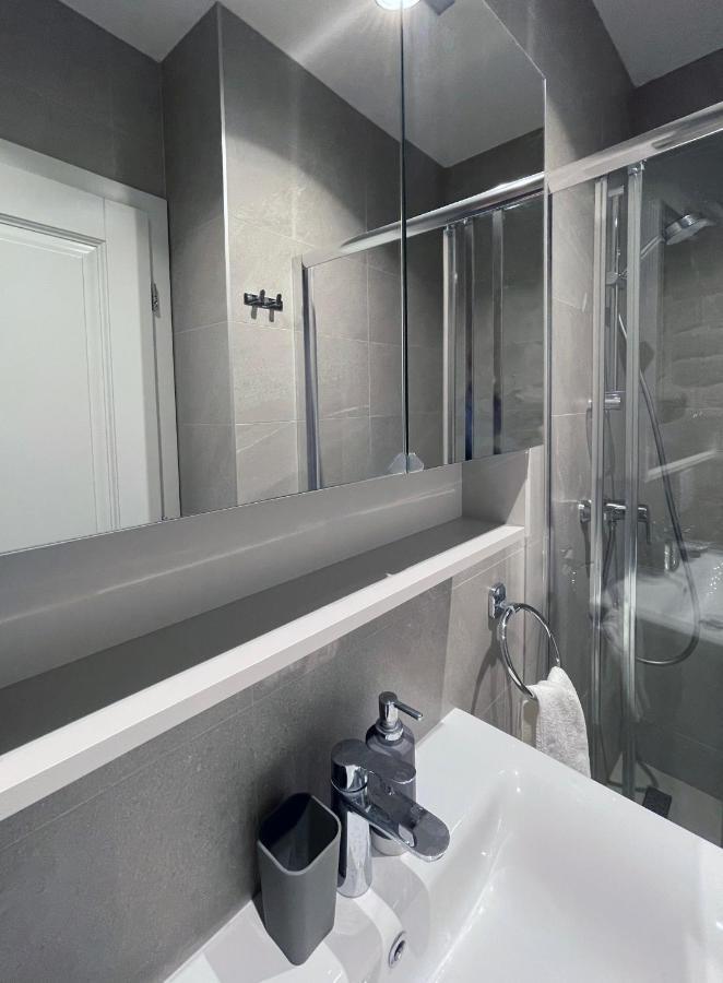 Dubrovnik Throne Suite Ii. Luaran gambar